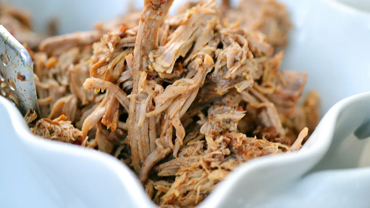 Carne de porco desfiada